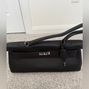 INSPIRED B BAG .. east / west style in black, palladium hardware